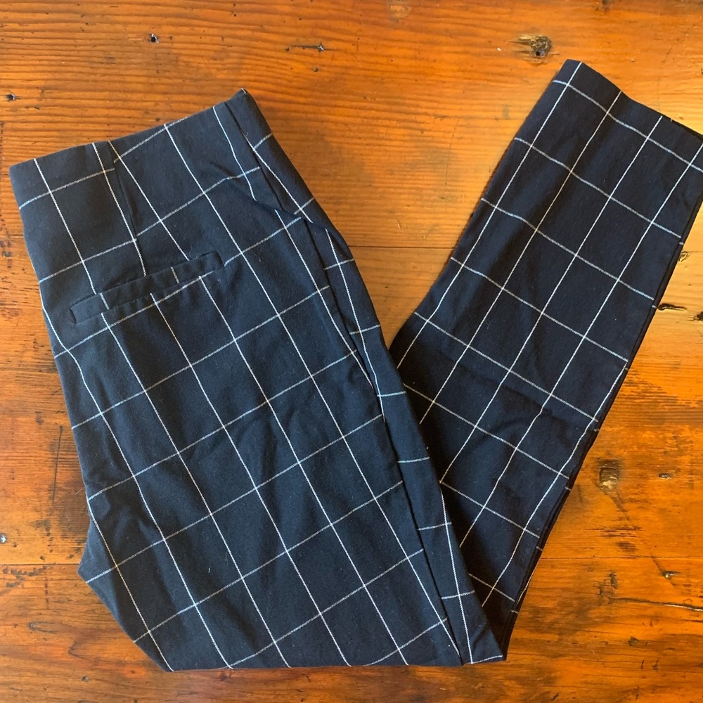 Stretchy Grid Pattern Dress Pants